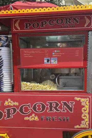 This Christmas Popcorn Bucket Is Coming To Disney World