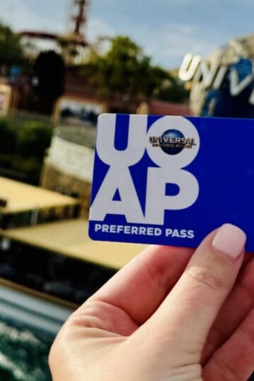 Universal Passholders Can a Free Grinch Gift and More