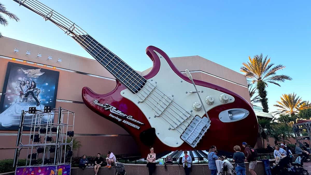 New Experience Aboard Rock 'n' Roller Coaster