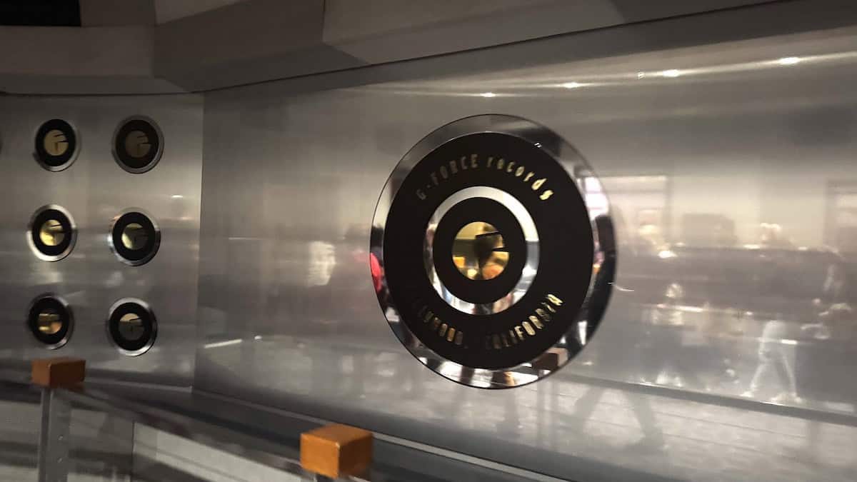 Rock 'n' Roller Coaster pre show