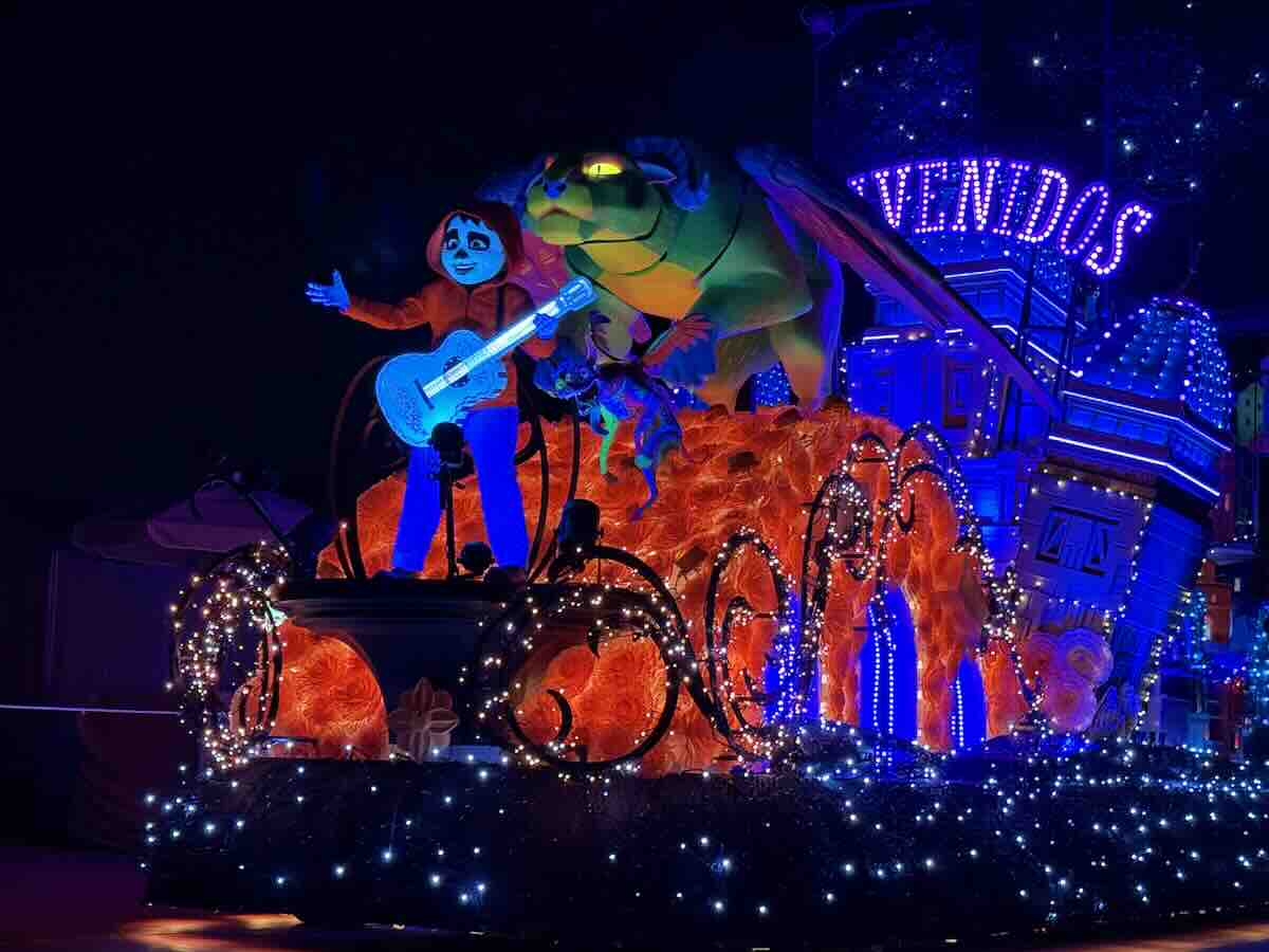 disney starlight parade coco