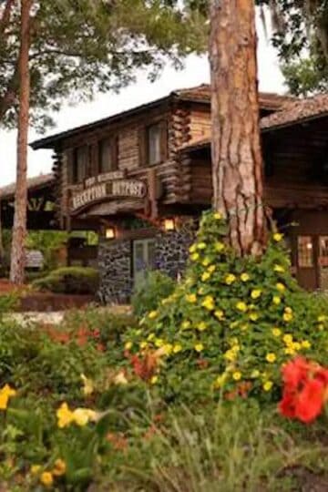 Warning Issued to Guests Staying at This Magic Kingdom Resort