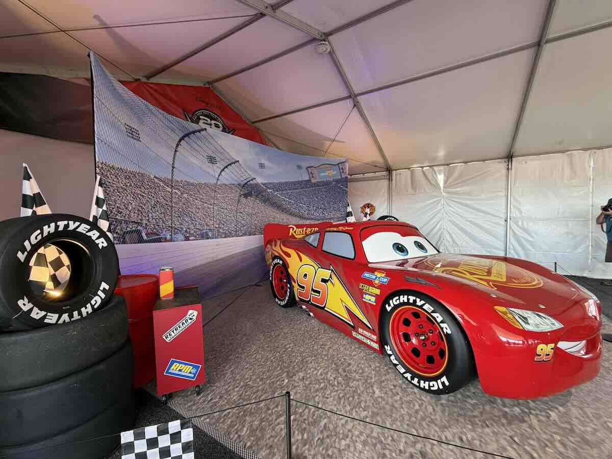 daytona 500 lightning mcqueen