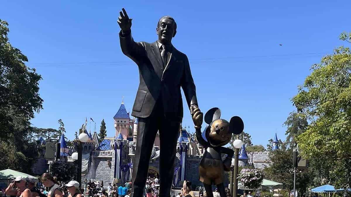 Hazmat Incident At Disneyland Park Sends Several To The Hospital