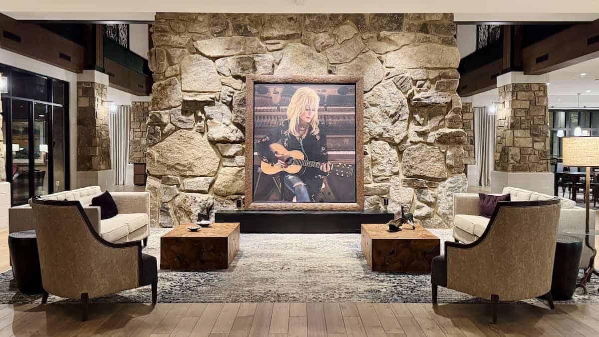 Warning: Dollywood Resorts and Are Going Cashless