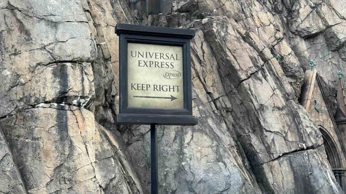 Warning: Universal Orlando Removes Popular Attraction From Express Pass