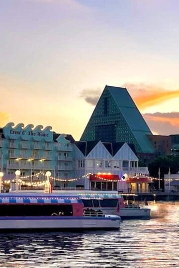 Fire Breaks Out at EPCOT Area Hotel in Disney World
