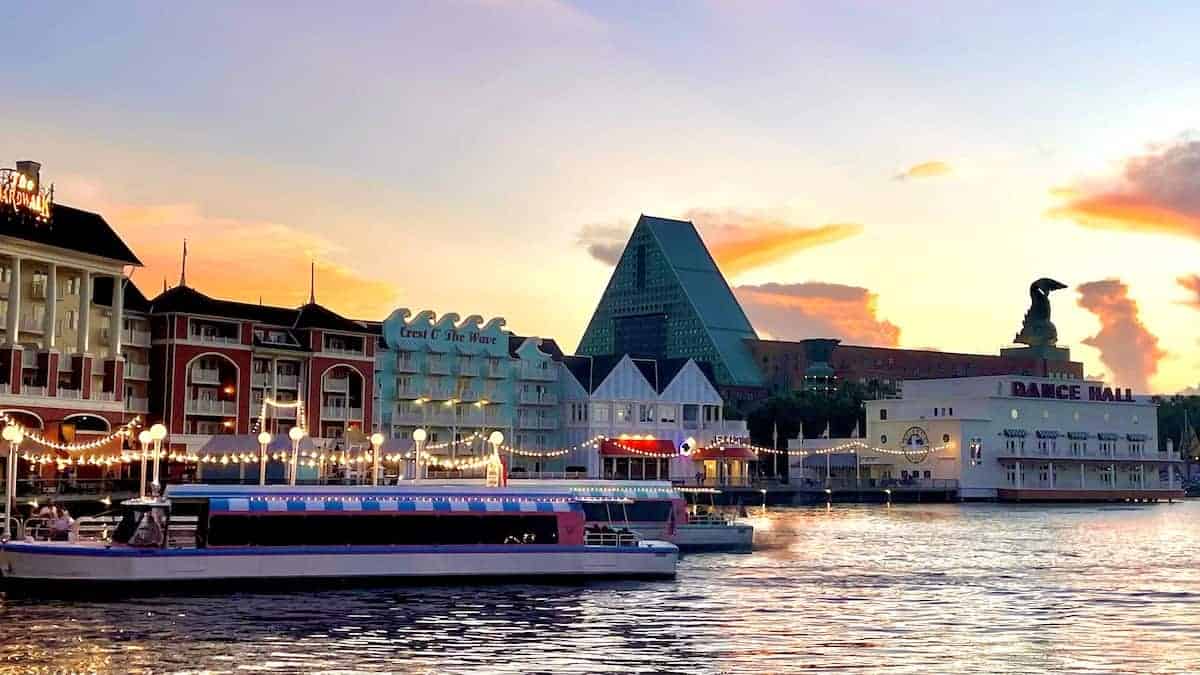 Fire Breaks Out at EPCOT Area Hotel in Disney World