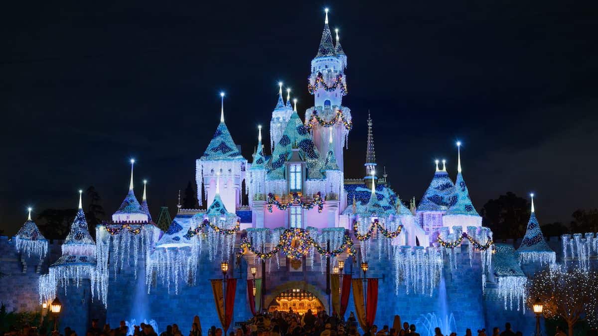 Your Guide to Holiday Offerings for Disneyland