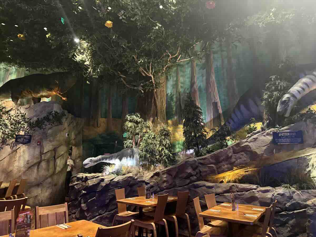 t rex dining