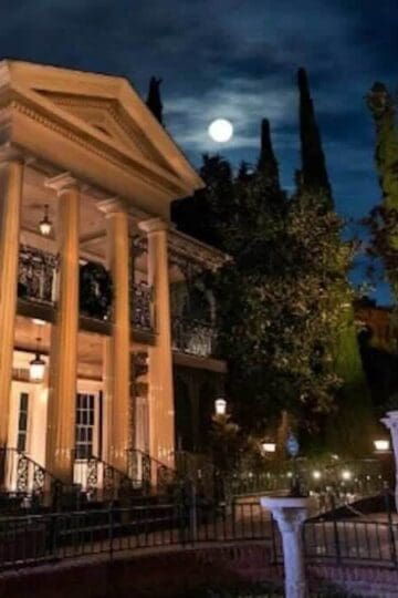Limited-Time Haunted Mansion Popcorn Bucket Will Materialize Soon!