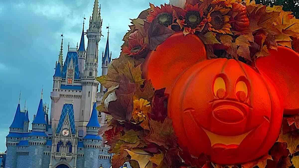Fall Has Started To Arrive At The Magic Kingdom