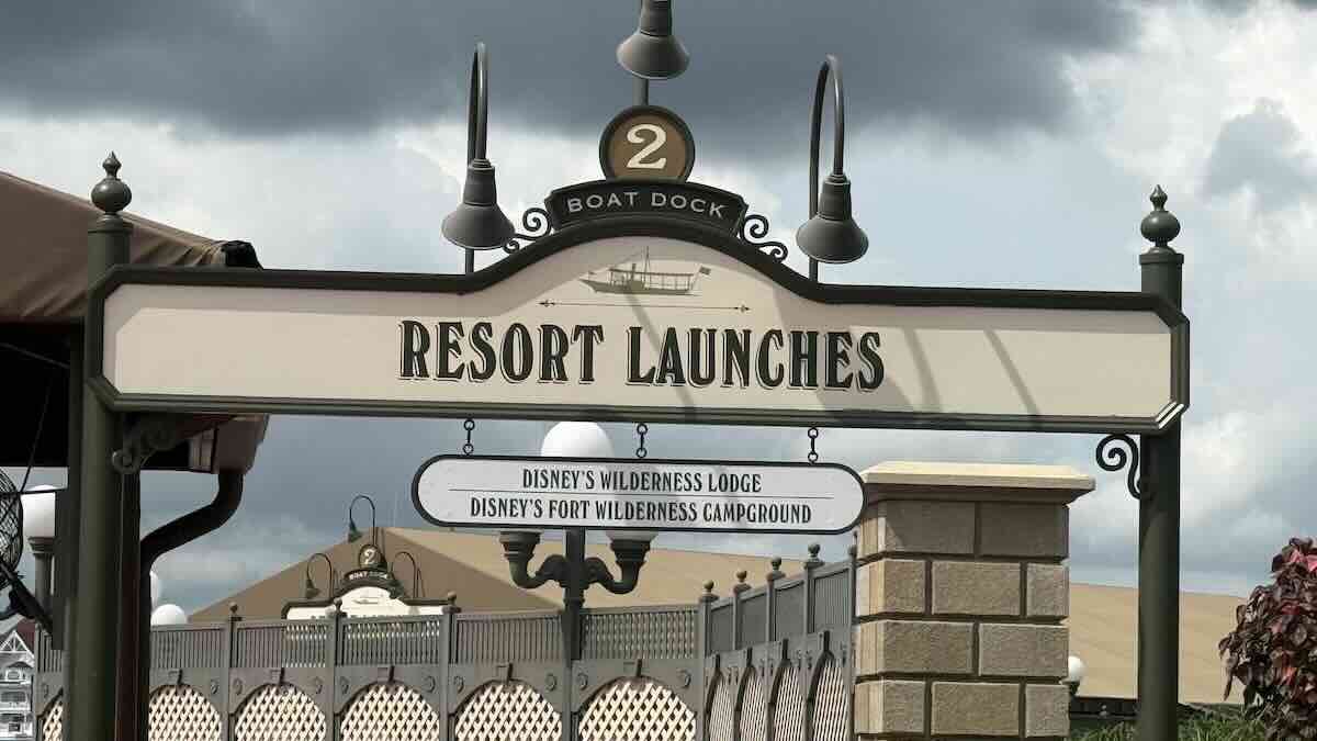 Warning For Guests Uses Disney Resort Watercraft