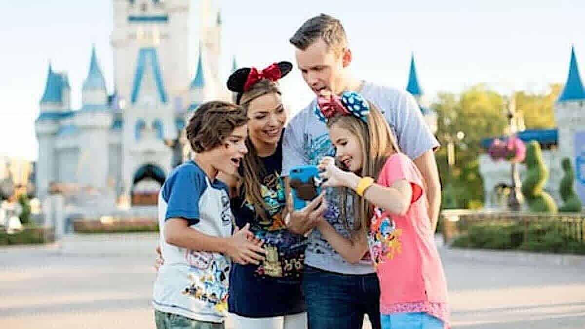 Guests May Depend on Their Phones Even More For Their Next Disney Vacation