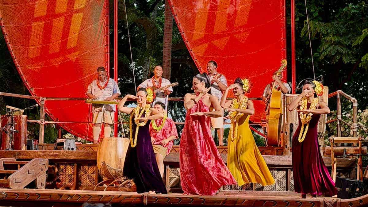 Review: KA WA‘A Luau at Disney's Aulani Resort in Hawaii